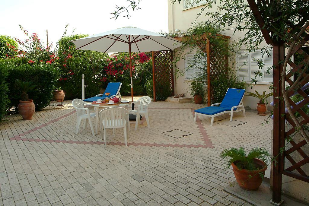 Sunbay Apartments Pýla Extérieur photo